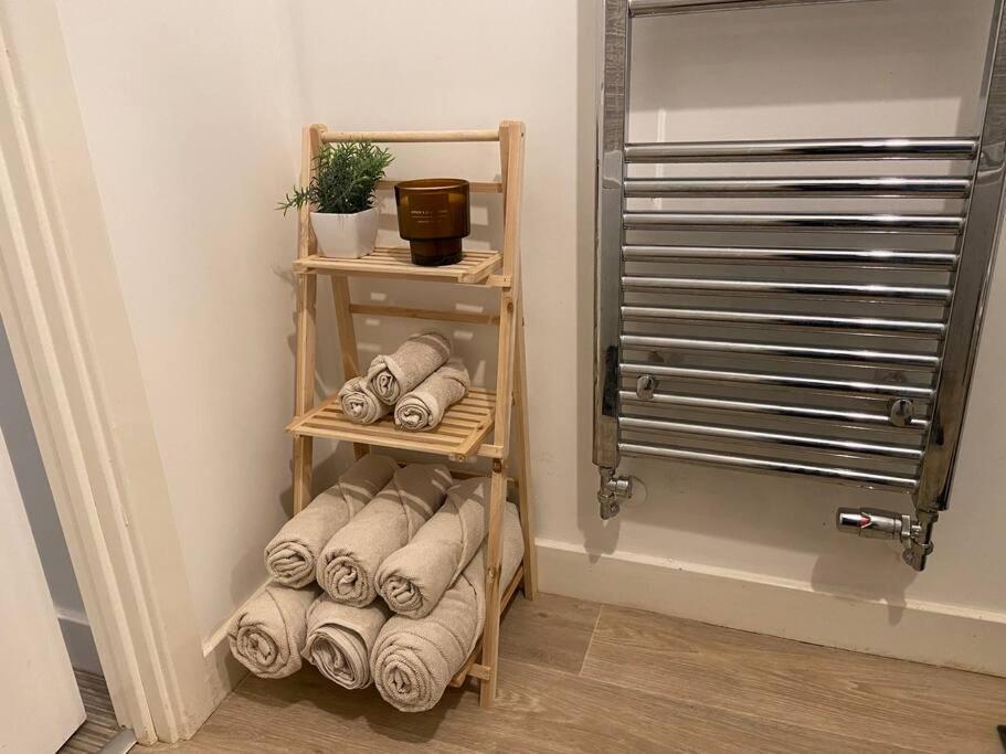 2 Bedroom Private Spacious Apartment In West Midlands Birmingham Kültér fotó